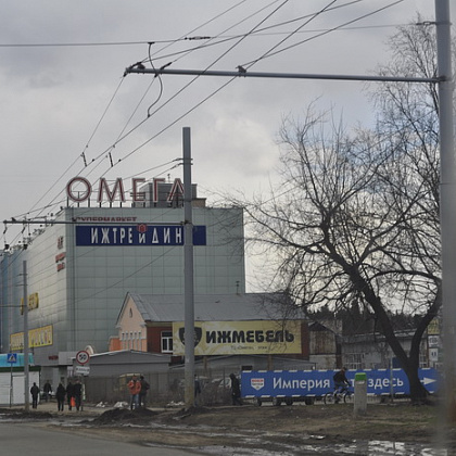 Входная группа ТЦ Омега, торговый центр. 